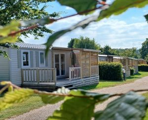 Camping L'aiguille Creuse : Allée Mobil Homes Prestige